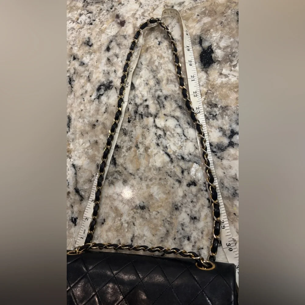 Authentic Chanel CC Matelasse in good condition - Picture 16 of 17